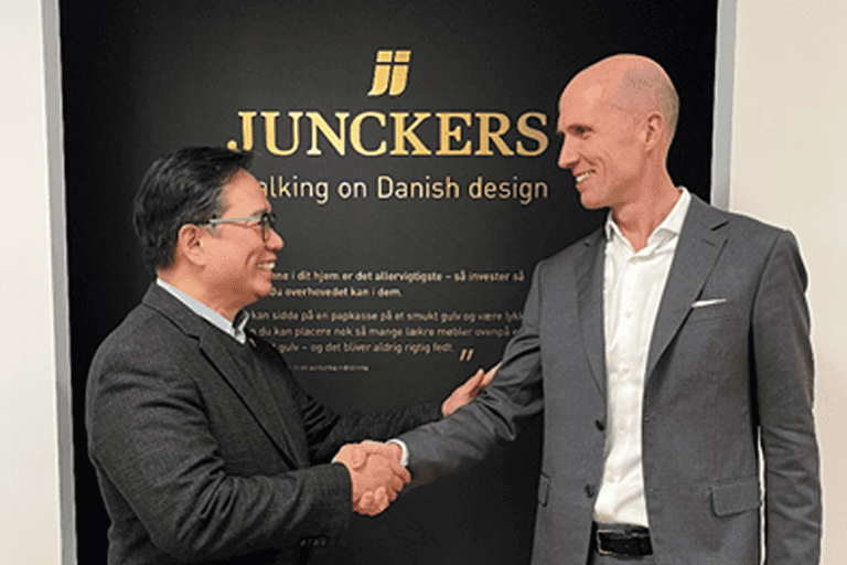 FIBA World Cup brings Philippine Ambassador to Danish floor manufacturer : ‘Junckers impressed me’