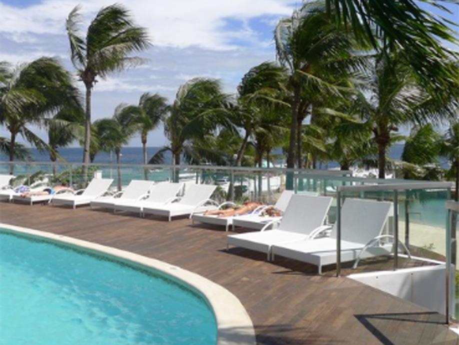 Solidwood-merbau-decking