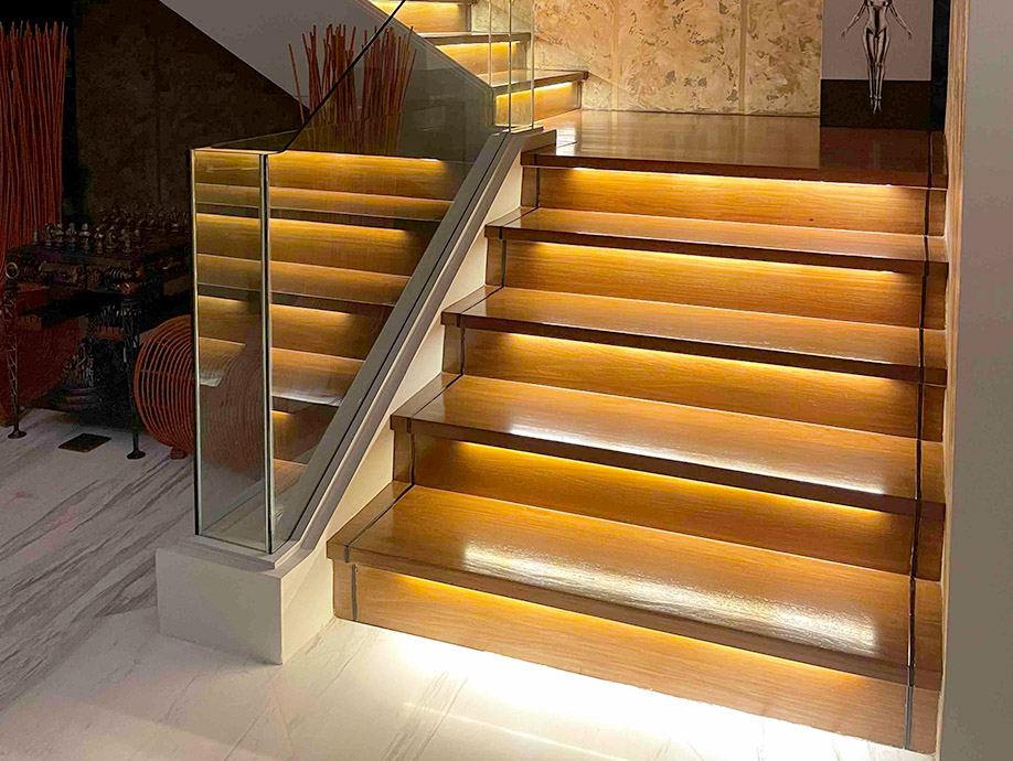 Solidwood-rosewood-stairsteps